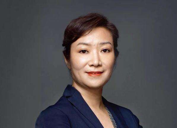 胡润白手起家女富豪榜:瑞幸咖啡钱治亚120亿元身家上榜